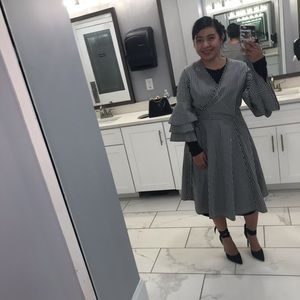 Meet your Posher, Roxana